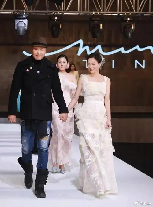 涉知名女演员,96套房产,银行账户全部解封|张庭|林瑞阳|裕华区_网易