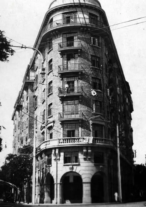 上海淮海路上的一个三角地带,用法国地名命名,透着法租界风情