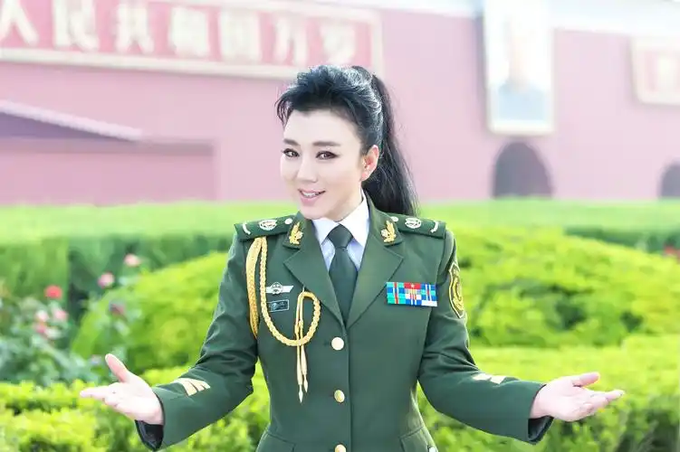 p>刘子琪,中共党员,著名军旅歌唱家, a target="_blank" href="/item