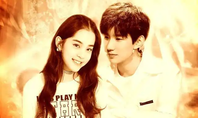 王源的初吻给了欧阳娜娜?两人以前合影很尴尬,网友:莫名有点甜