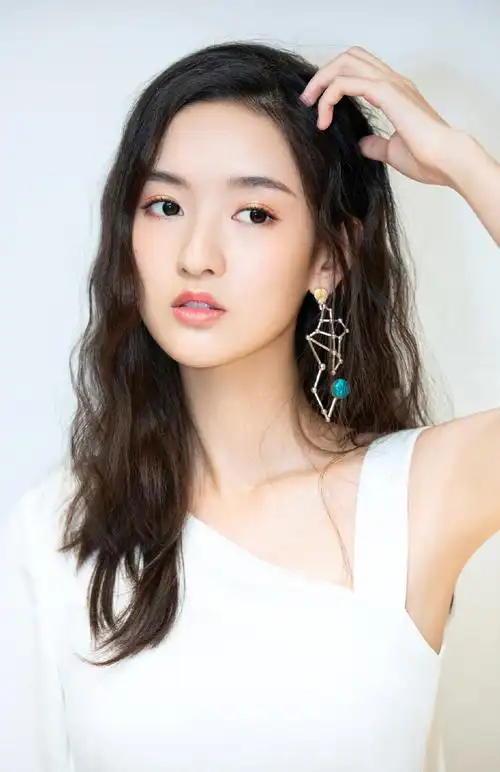 王玉雯清新优雅活动写真图片57