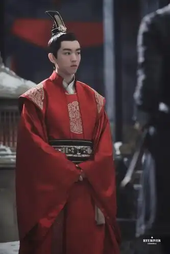 王俊凯古装造型惊艳众人,穿越千年只为你折腰