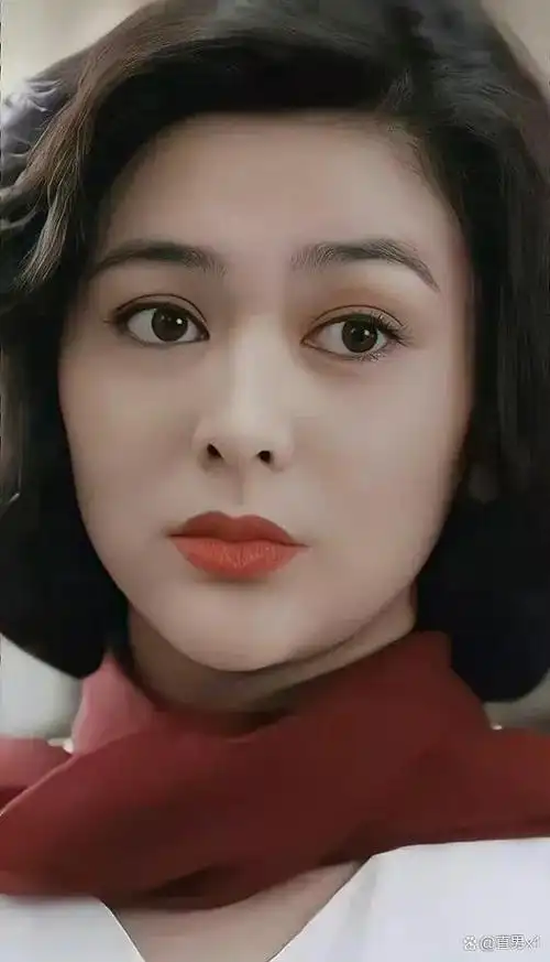 7月2日,香港知名女演员关之琳在个人账号上分享了一段近况视频.