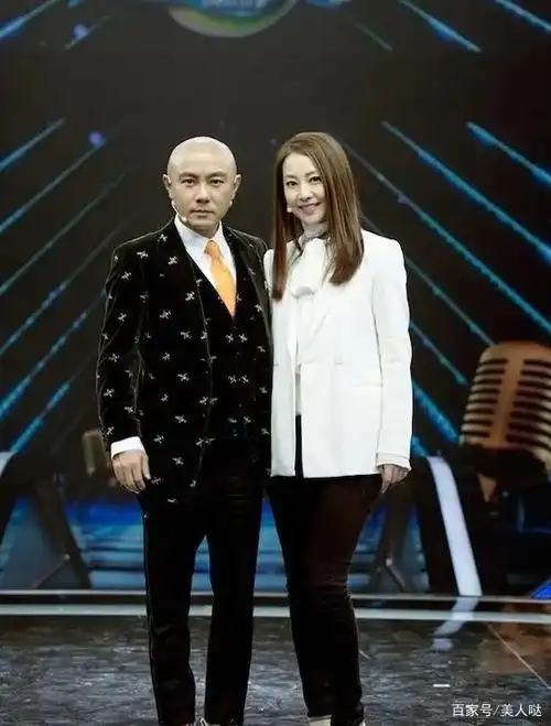 说到张茜,很多人可能都会感到陌生,但要提到她的丈夫张卫健,相信大家