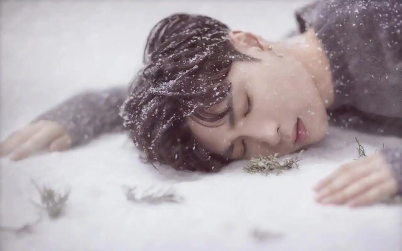 张艺兴冬日酷帅写真高清图片桌面壁纸