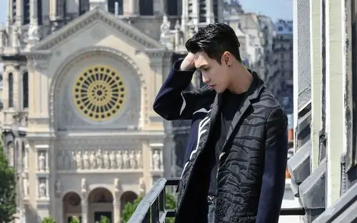 张艺兴巴黎帅气写真,高清图片,电脑桌面-壁纸族