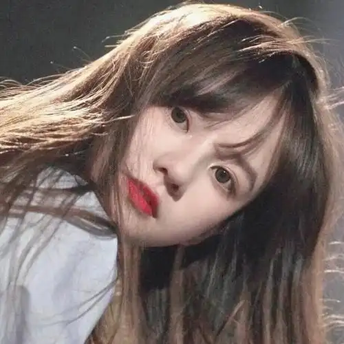 2021最新流行微信美女头像