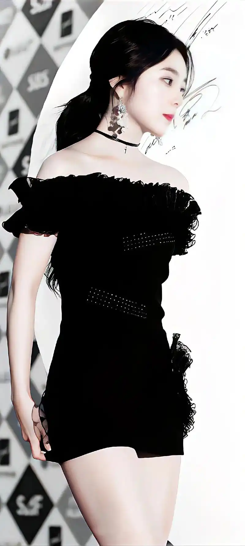 裴珠泫 #壁纸 #极品身材 - 抖音