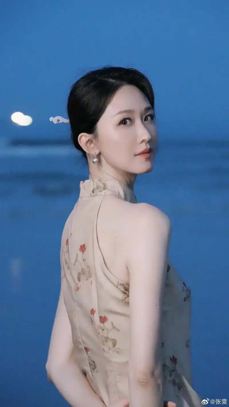 明星张雯图片分享 - 抖音