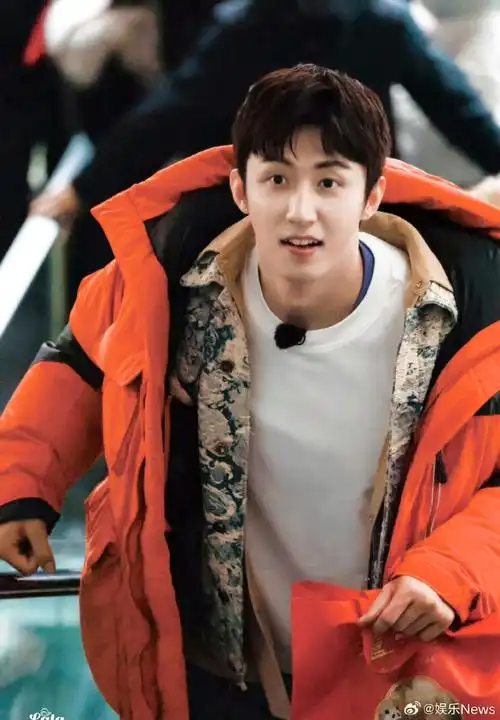 黄景瑜顺毛##黄景瑜男大味