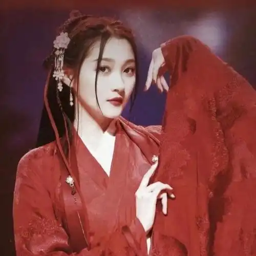 关晓彤头像晓彤0917生日快乐