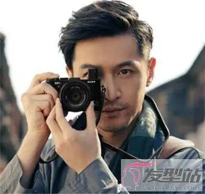 二八分发型男生 让修颜和时尚并存的帅气发型