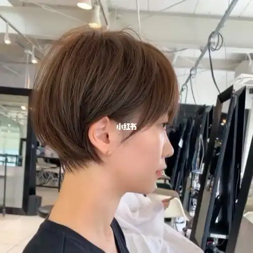 日系短发,适合20至35岁左右的气质短发