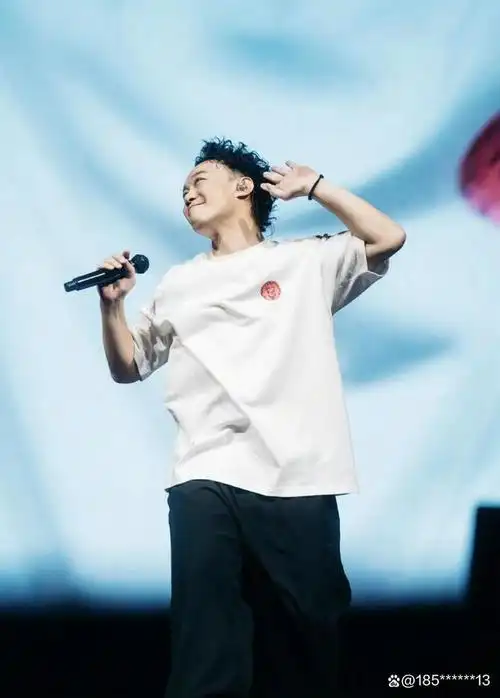 明星诚信危机!陈奕迅,五月天,林俊杰演唱会假唱事件引发质疑