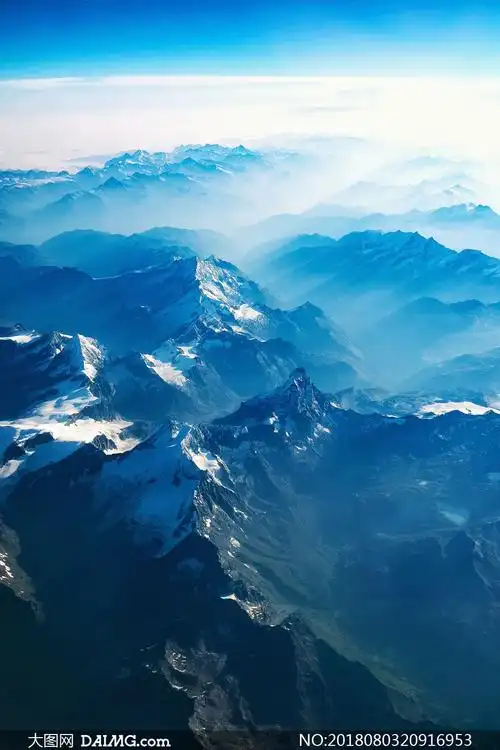 雪山云雾缭绕风光景观摄影高清图片 - 大图网设计素材下载