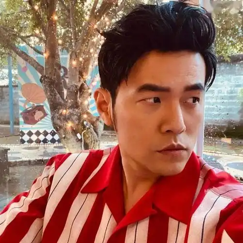 微信头像周杰伦动漫男头