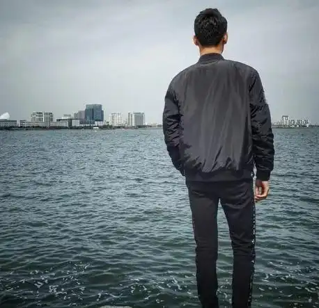 帅呆的背影,你可以在这几个男明星的背影中认出自己的爱豆吗