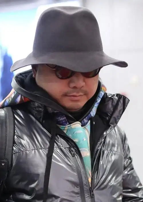 娱乐圈的油腻男徐峥胖了一大圈胡彦斌变大饼脸周杰伦躺枪