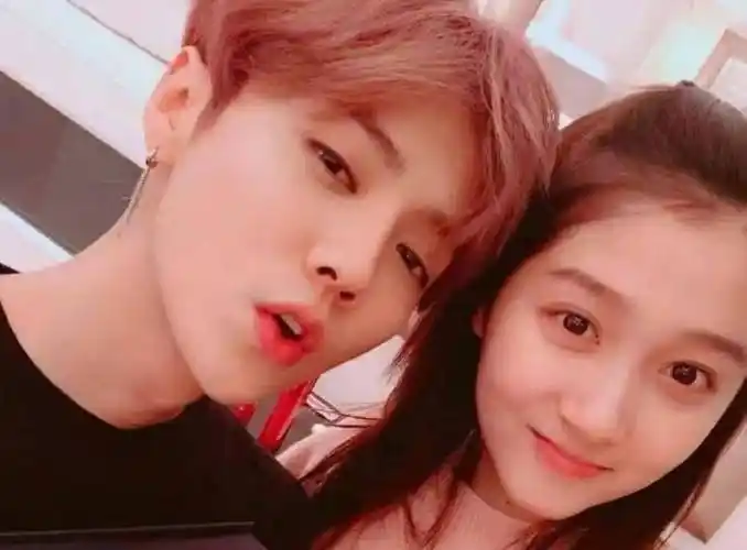 原创从全网劝分到全网催婚鹿晗关晓彤这对恋人到底经历了什么