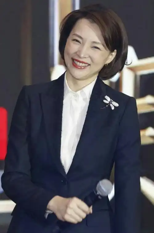 董卿:名副其实的央视一姐主持人