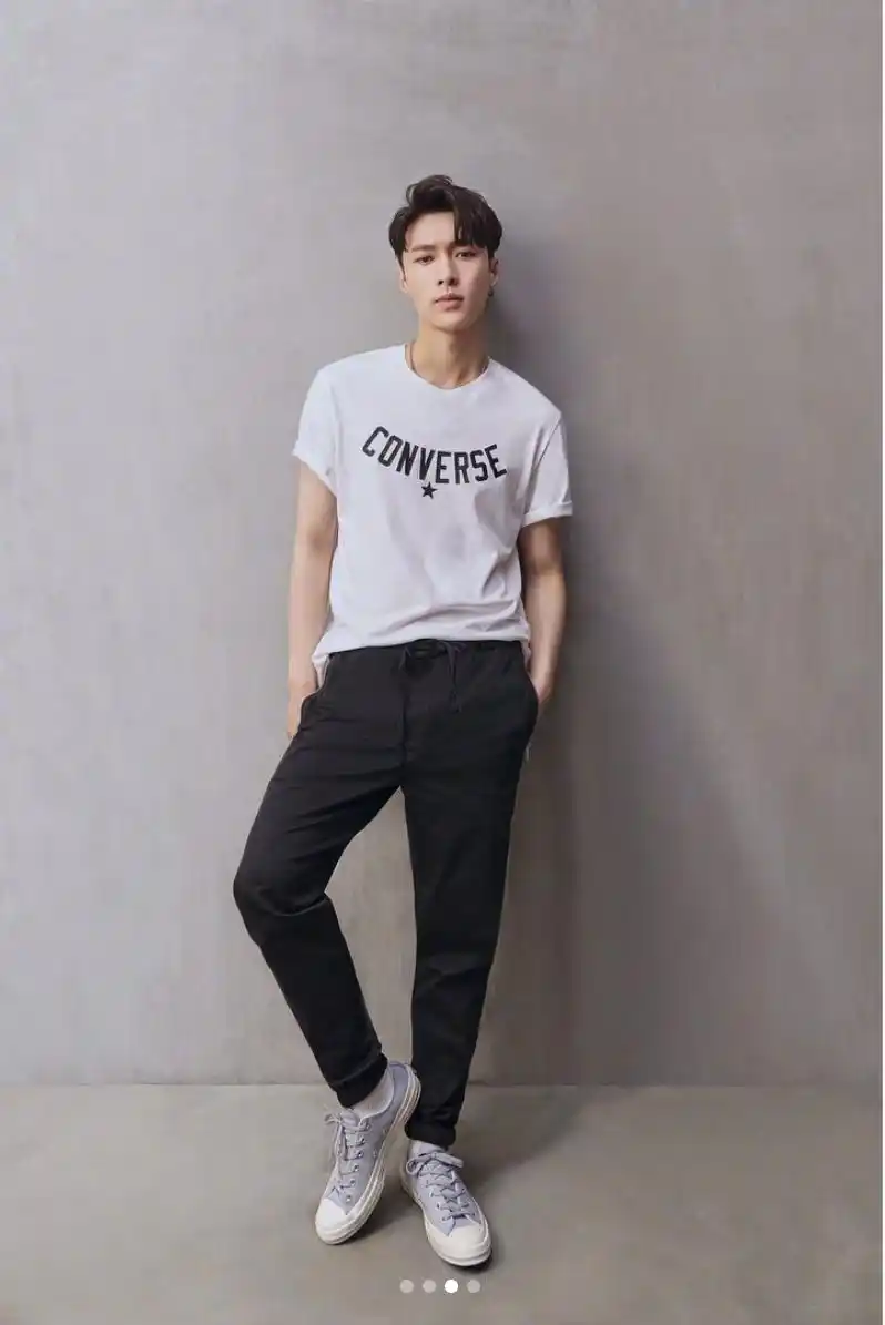张艺兴代言匡威180501【converse_kr】ins更新代言人相关4p