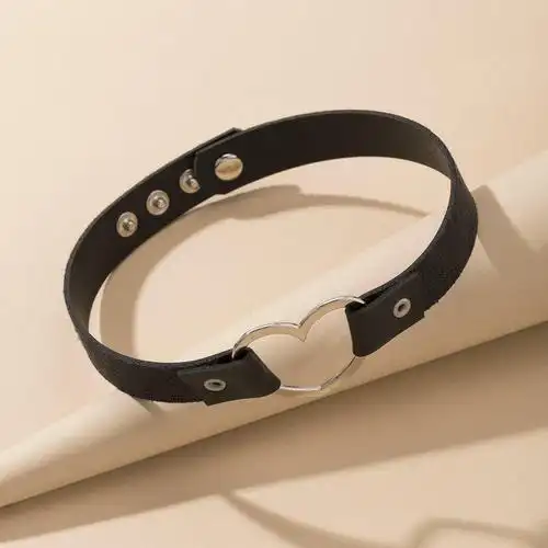 爱心项圈女皮质带牵引绳人带choker链情侣性感朋克街拍锁骨链脖圈