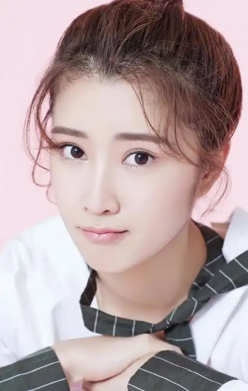 超美奚望:第6867期时尚潮流美图欣赏