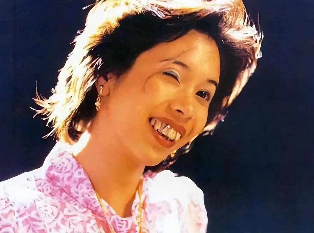 拉不下脸就别演丑角,让这8位女星告诉你,什么叫丑到认不出本人