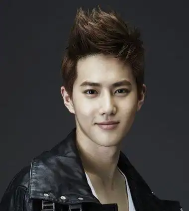 好看的男生长发发型男生也有帅气的长发发型