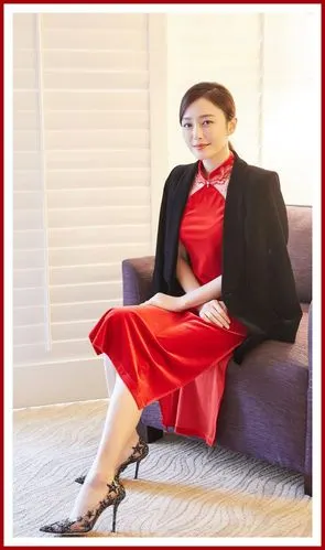 【曼妮芬】她真的红!惊艳!_秦岚