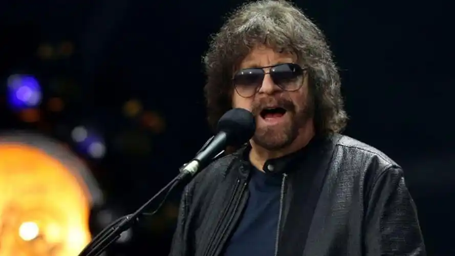 jeff lynne's elo play glastonbury 'legend' <b>