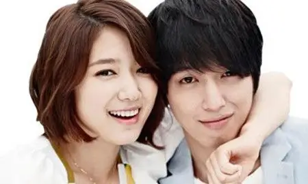 图少女时代徐贤恋情曝光红薯夫妇恋情真假难定