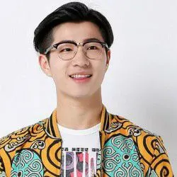 潮男大学生背头发型 学生背头发型图片