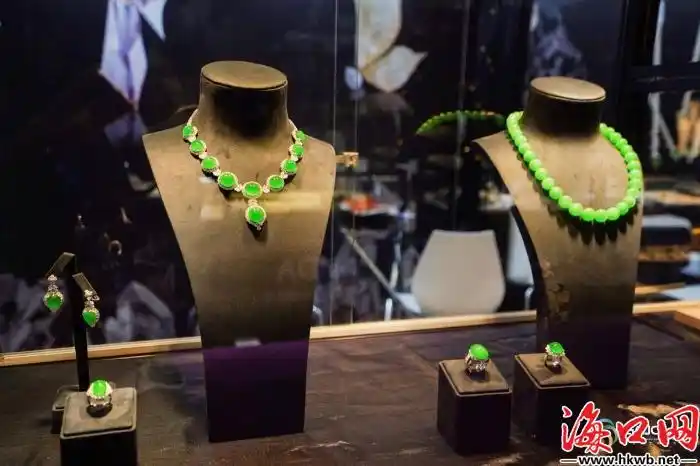 2022世界珠宝发展大会暨海南国际珠宝展在海口开幕组图