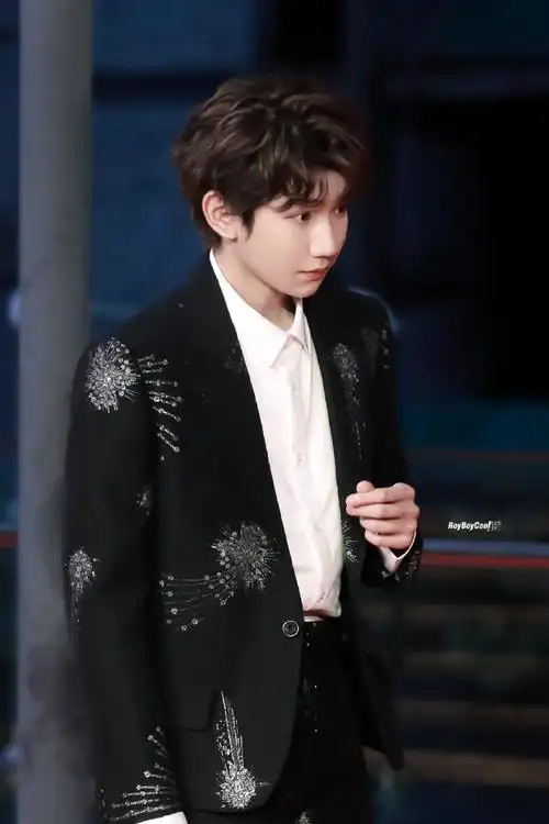 王源2024龙行绛气##王源新歌年即是念