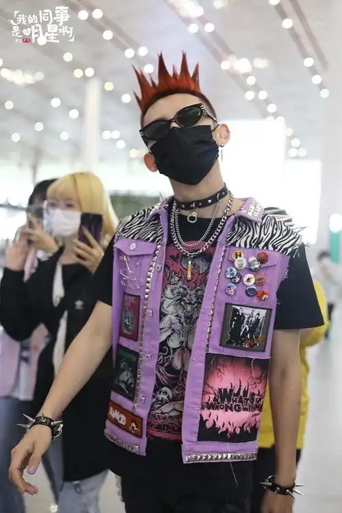 小鬼王琳凯杀马特造型