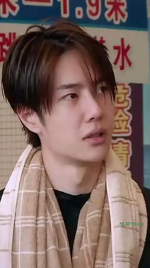 王一博#一博的素颜也同样很帅呀!(2.8)