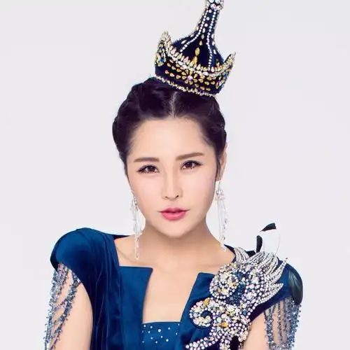 琪琪格|好看的皮囊早已厌倦,有趣的灵魂就是你了_草原