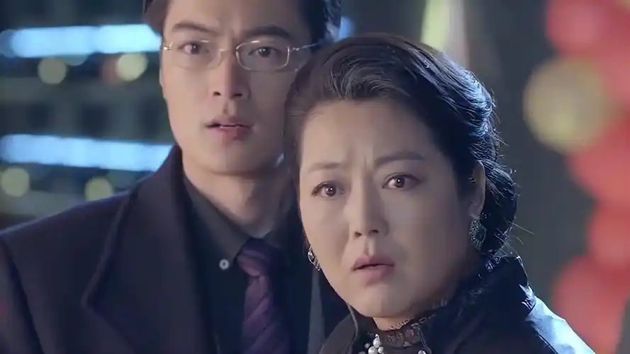 黄大妮:大妮以为建邦又换媳妇,刚要教训他,谁知一句话直接傻眼