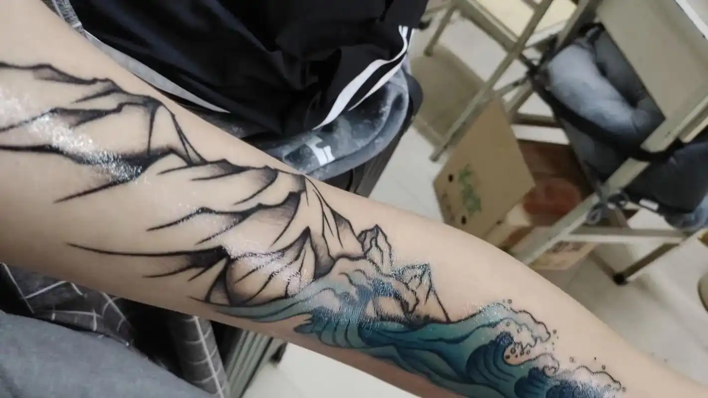 纹身恢复状态良好 纹身买家秀 海浪纹身.经过五天的恢复,已经 - 抖音
