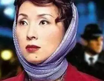 下巴有痣的女人是什么样的?