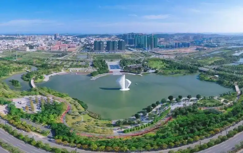 投资区)1海丝生态公园海丝生态公园是泉州环湾城市建设的重点项目之一