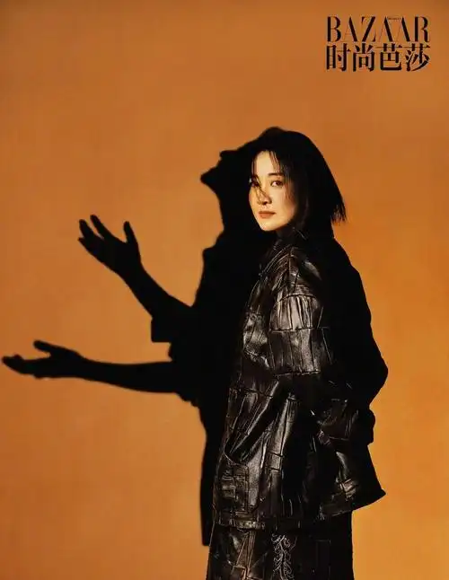贾玲 x 《时尚芭莎》三月刊 | 写真 钟灵