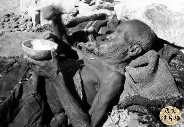 老照片带你看看旧西藏农奴制下农奴的悲惨生活,看了让人想哭