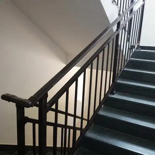 楼梯扶手锌钢组装式楼梯定制转角安全护栏室内外楼梯扶手