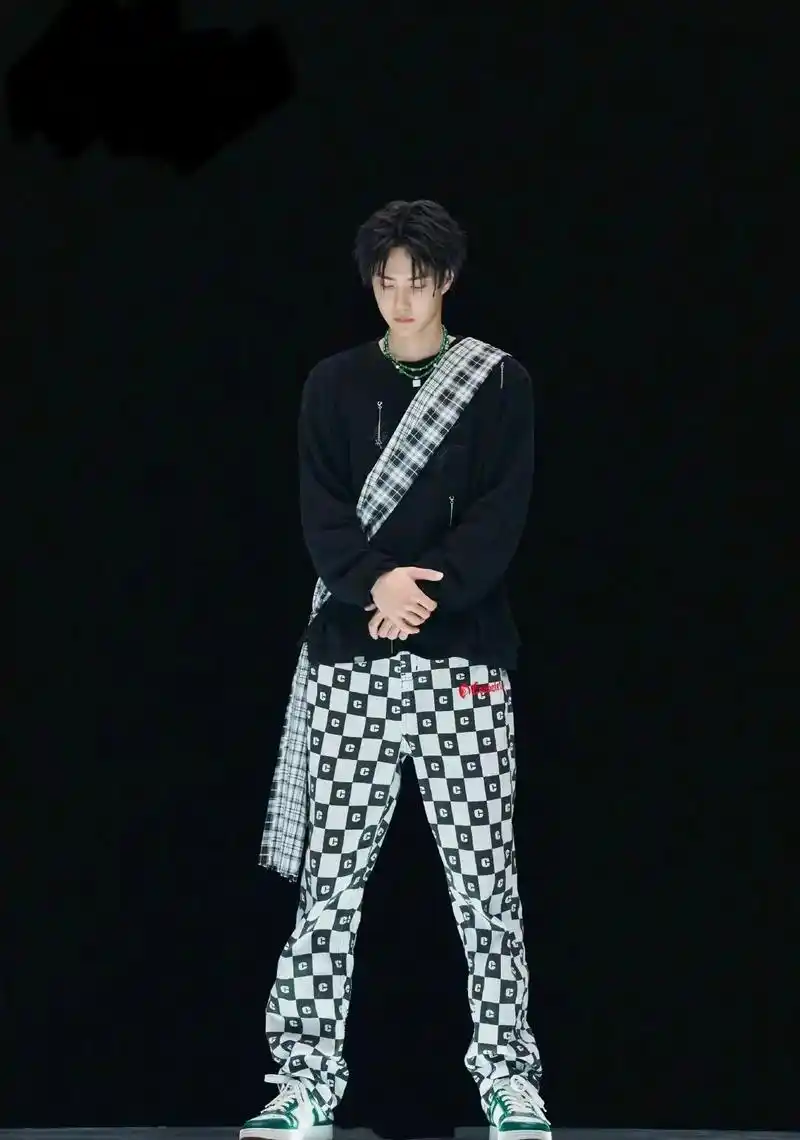 嘟嘴的王一博太奶了98#这就是街舞4 #王一博嘟嘴 #王一博 - 抖音