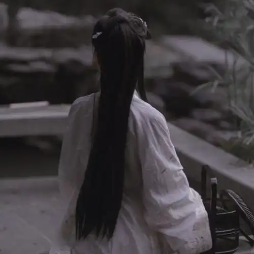 朱颜短,怎堪岁月荏苒.古风头像/汉服女头