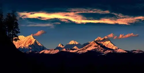 日照多雄拉雪山