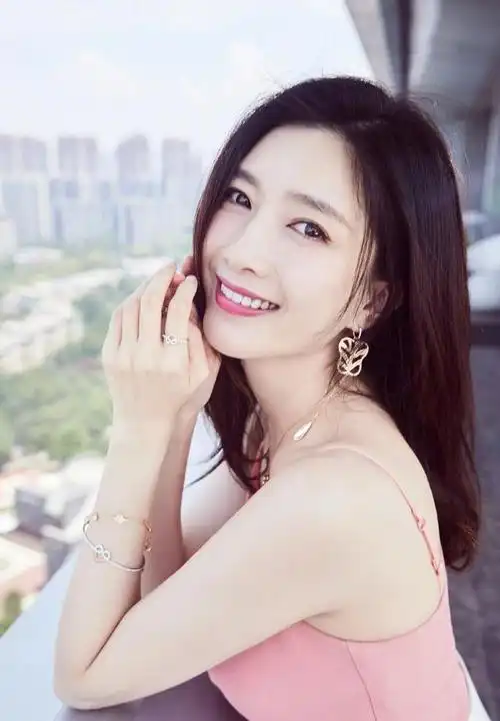 演艺圈这五个单身女明星,你喜欢哪一个?