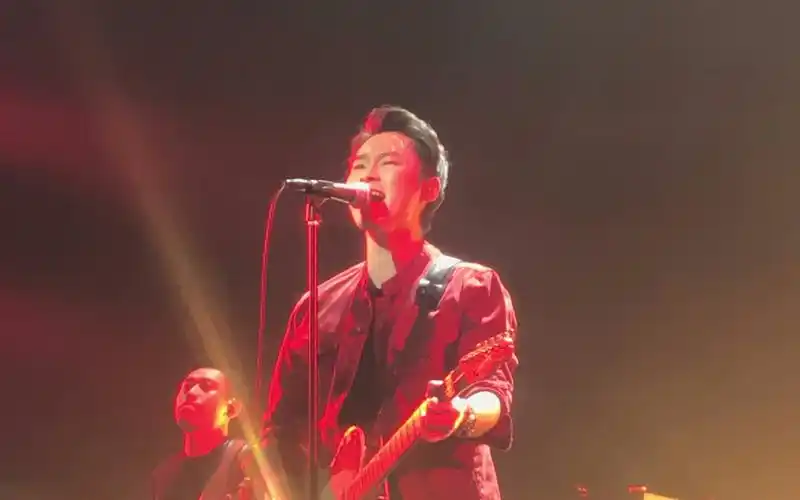 梁博咪咕音乐专场上海站饭拍by365下载(av12999202)-哔哩哔哩唧唧-bil